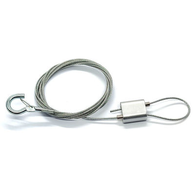 Bộ kẹp vòng UrbanTrapeze để lắp đặt hệ thống đèn treo bảng điều khiển, đèn